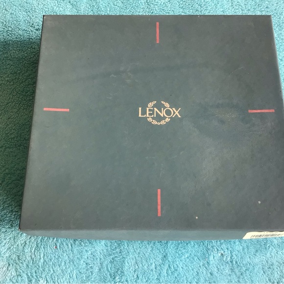 Lenox Holiday Candy Dish - Picture 5 of 6